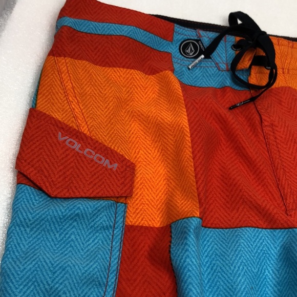 NEW VOLCOM Board Shorts Maguro Blocks Pure FUNction Big Boys Beach Pool 29/18 - Picture 9 of 16